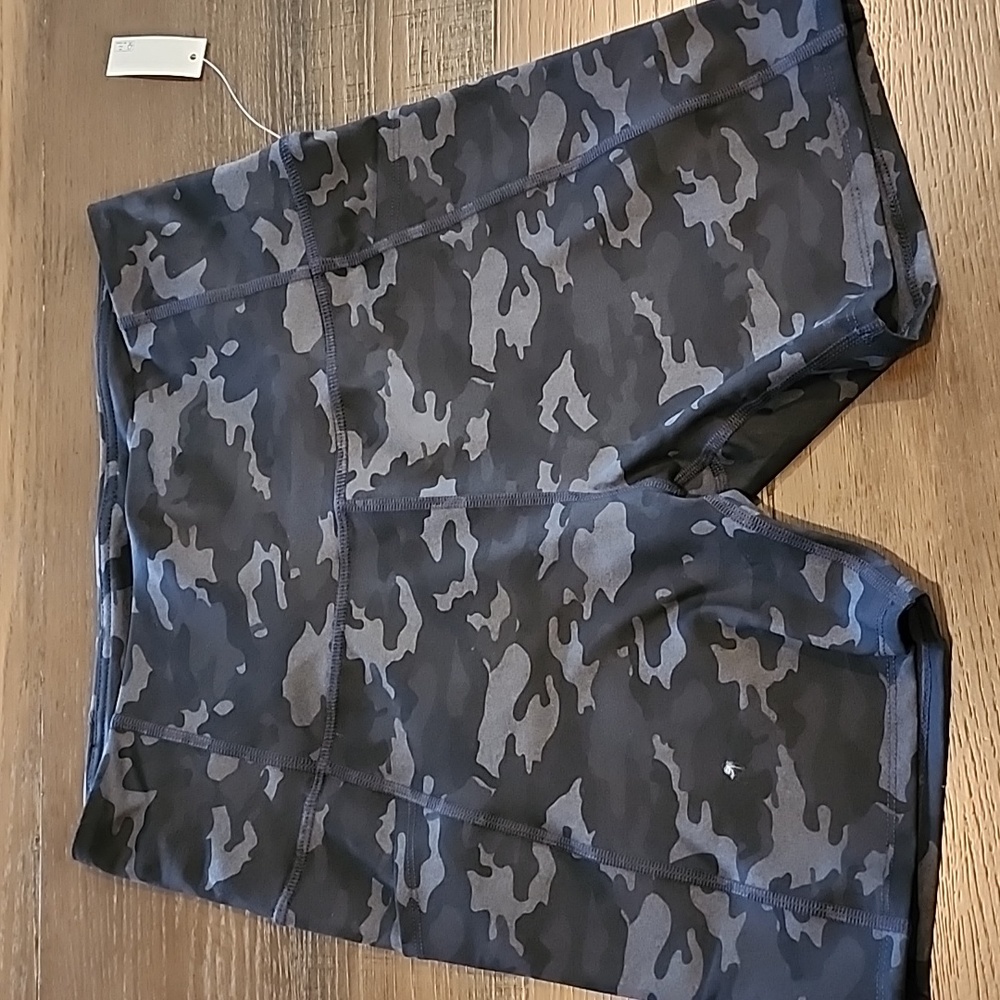 NWT bike shorts
